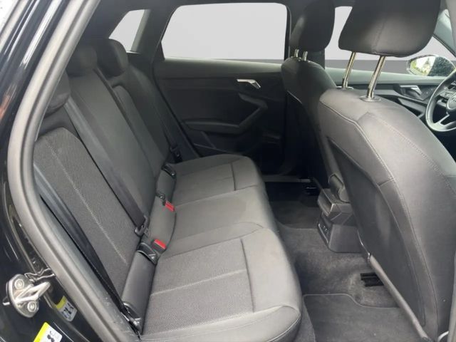 Audi A3 30 TFSI S-Line Sedan Sportback