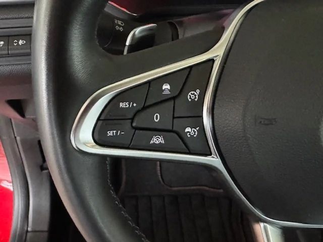 Renault Captur EDC Intens TCe 140