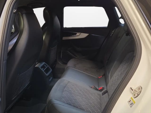 Audi A4 35 TDI Avant S-Line S-Tronic
