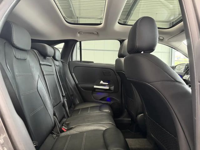 Mercedes-Benz GLA 250 4MATIC AMG Line