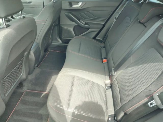 Ford Focus ST Line Wagon