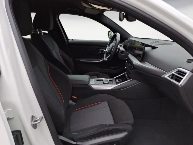 BMW 320 320d M-Sport Sedan xDrive