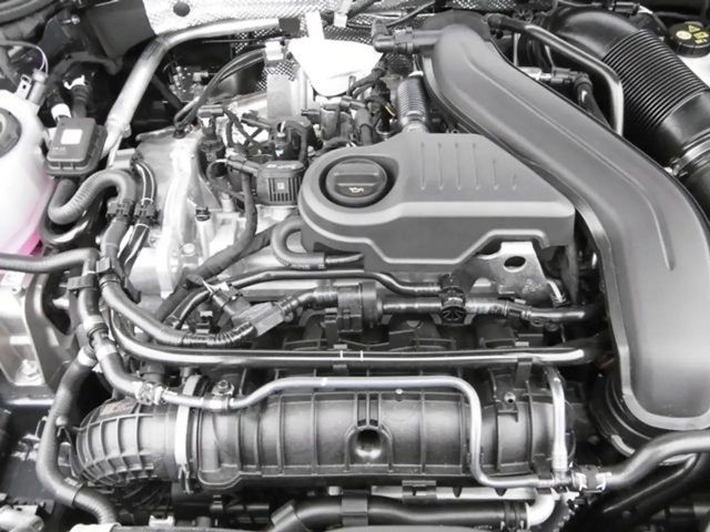 Volkswagen Golf 1.5 TSI Golf VIII R-Line