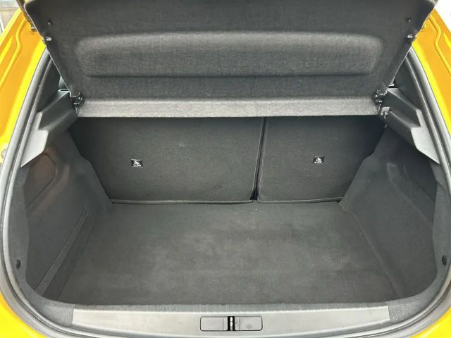 Peugeot E-208 Active Pack