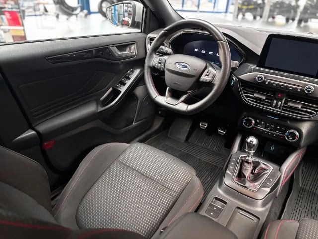 Ford Focus ST Line Wagon