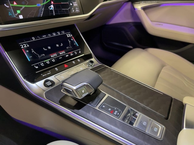 Audi A6 55 TFSI Quattro S-Tronic Sedan