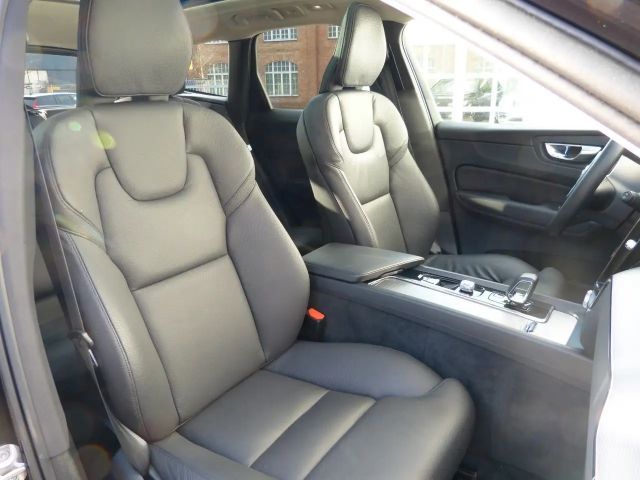 Volvo XC60 AWD Dark Ultimate