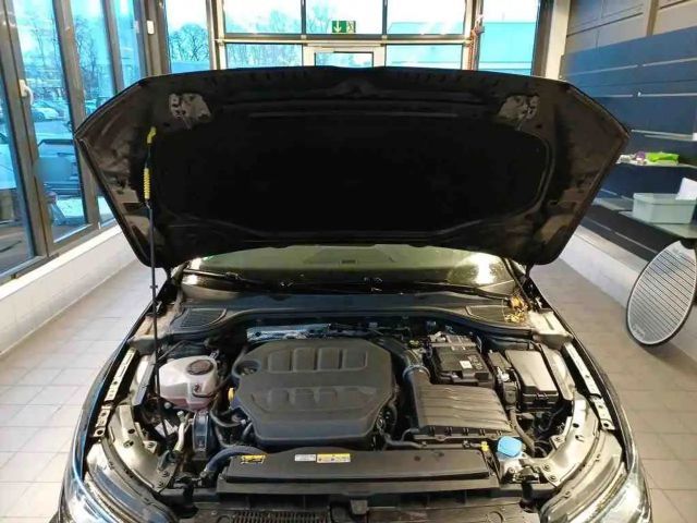 Volkswagen Golf 2.0 TSI DSG IQ.Drive R-Line