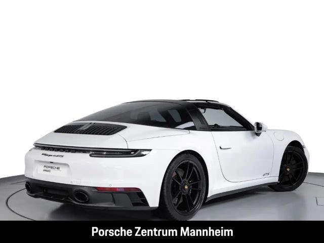 Porsche 992 4 Coupé GTS Targa