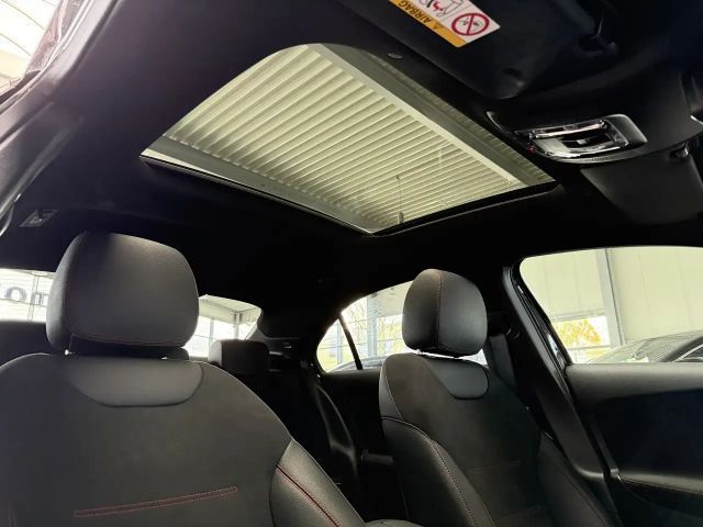 Mercedes-Benz A 200 AMG Line