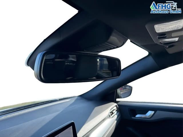 Ford Focus EcoBoost ST Line Style Wagon