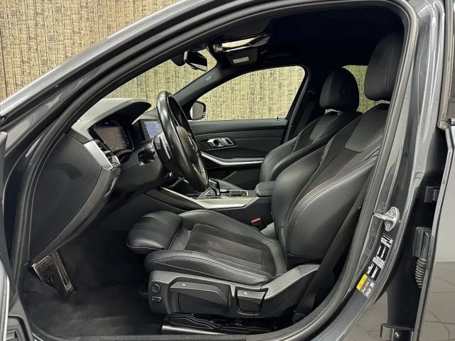 BMW 330 330e M-Sport Touring xDrive