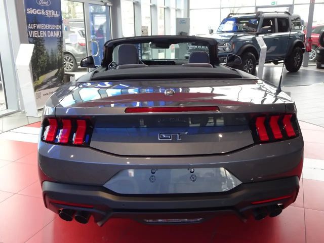 Ford Mustang Convertible GT 5.0 V8