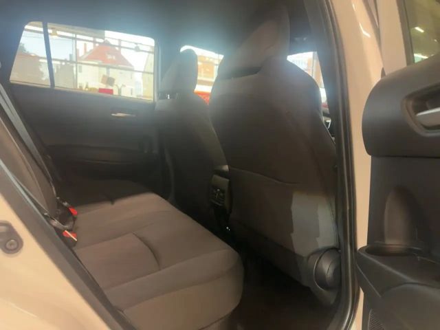 Toyota Corolla Cross 1.8 Teamplayer Klima Kamera Sitzhzg