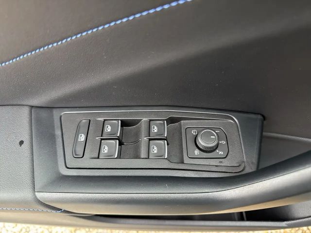 Volkswagen T-Roc R Akrapovic/ BeatsAudio / Keyless Access