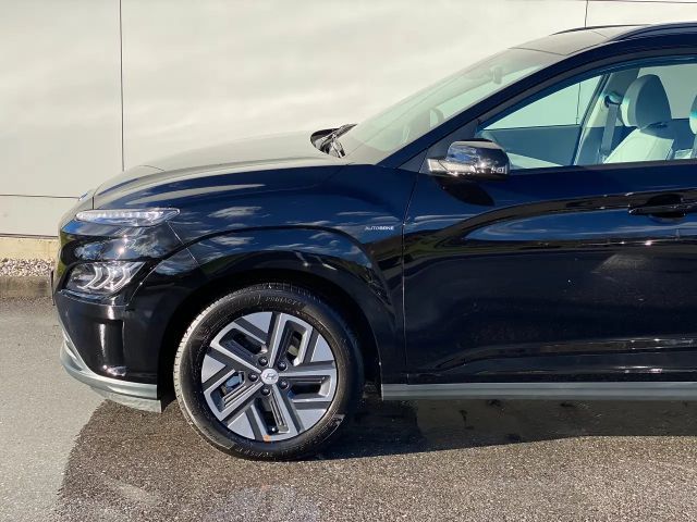 Hyundai Kona 64 kWh Electric
