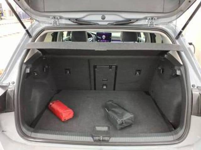 Volkswagen Golf 1.5 eTSI DSG Golf VIII