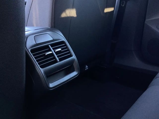 Volkswagen Passat 1.5 TSI DSG Variant