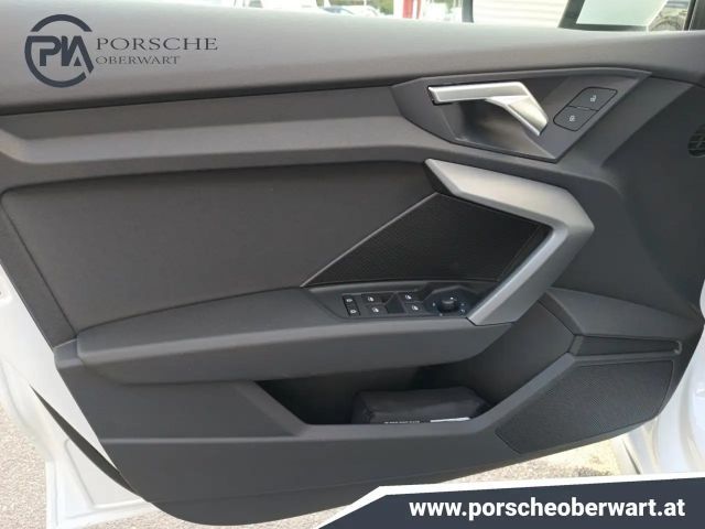 Audi A3 30 TFSI Sedan