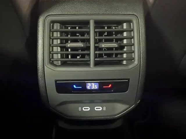 Seat Leon 1.5 eTSI DSG FR-lijn Sportstourer