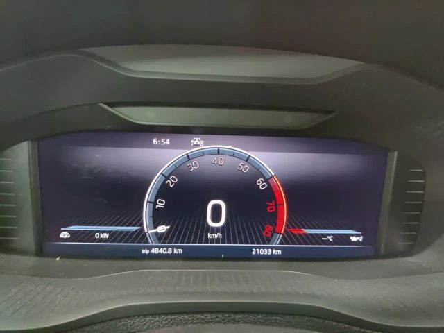 Skoda Karoq 1.5 TSI Tour