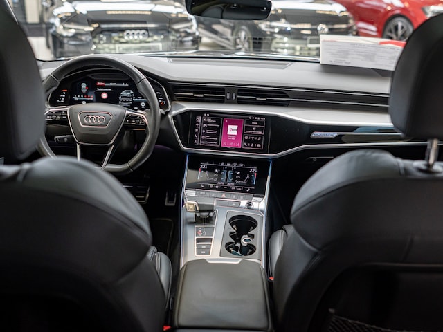 Audi S6 Quattro Sedan