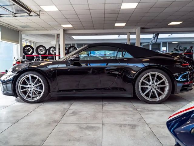 Porsche 992 Cabrio Carrera