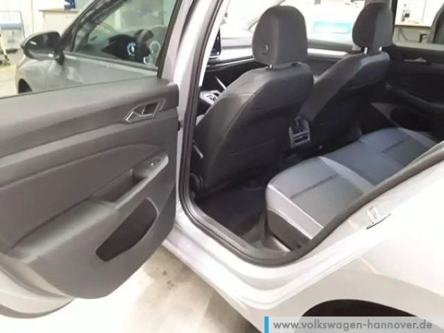 Volkswagen Golf 1.5 eTSI DSG Golf VIII Variant