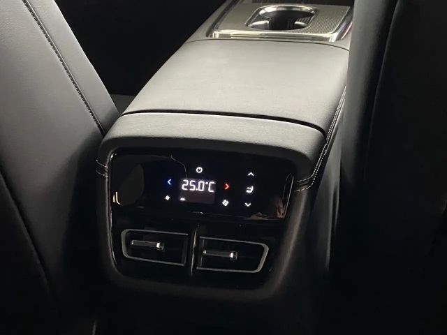 Mazda 6e Long range Takumi