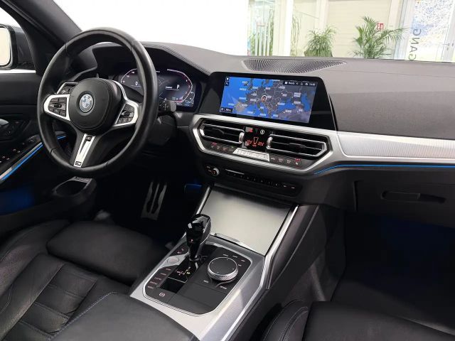 BMW 330 330e M-Sport xDrive