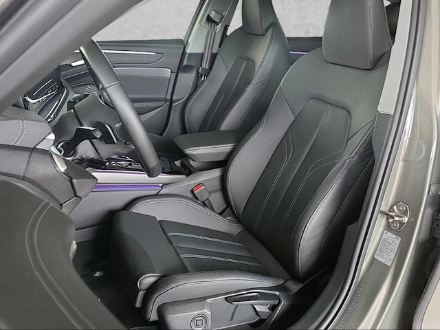 Audi A6 Avant Quattro S-Tronic