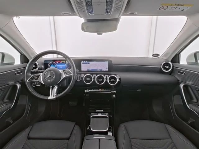 Mercedes-Benz A 200 Progressive