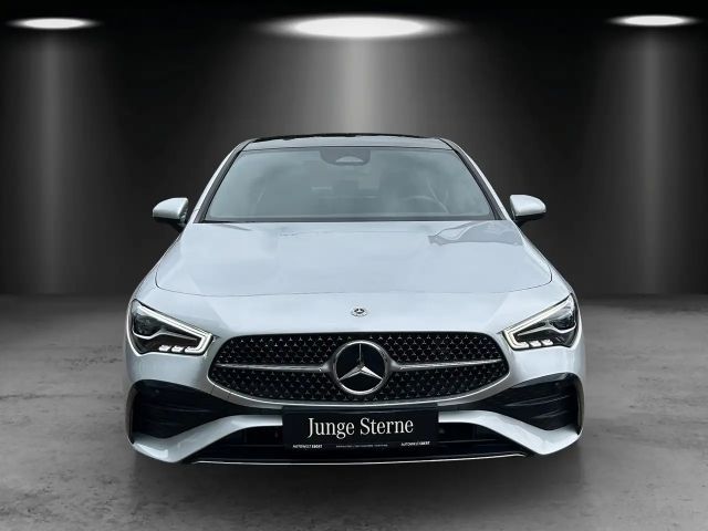 Mercedes-Benz CLA 180 AMG Line Coupé