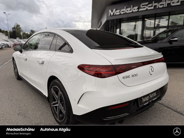 Mercedes-Benz EQE 300 Sedan