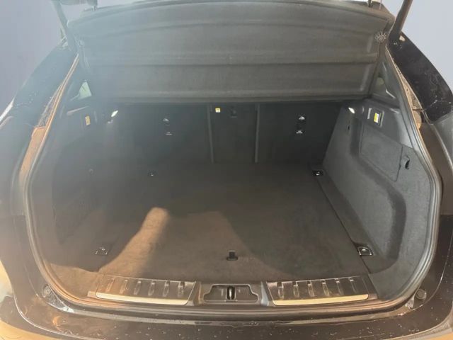 Jaguar F-Pace AWD D200 R-Dynamic