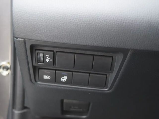 Toyota Yaris Club Hatchback