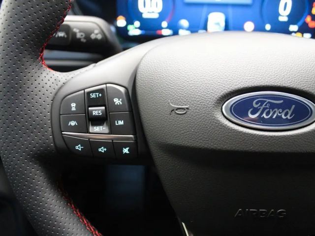 Ford Focus ST Line Wagon