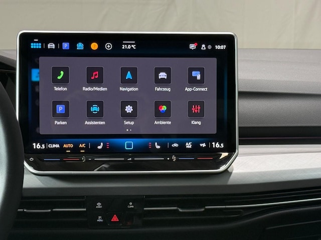 Volkswagen Golf 1.5 eTSI DSG Life