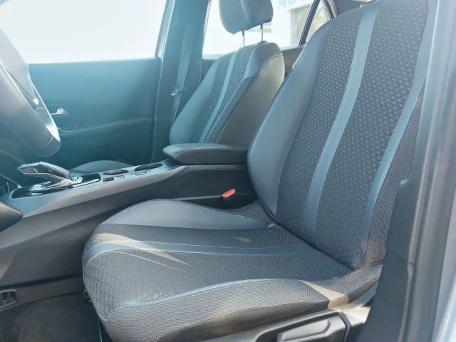 Peugeot E-2008 Allure Pack