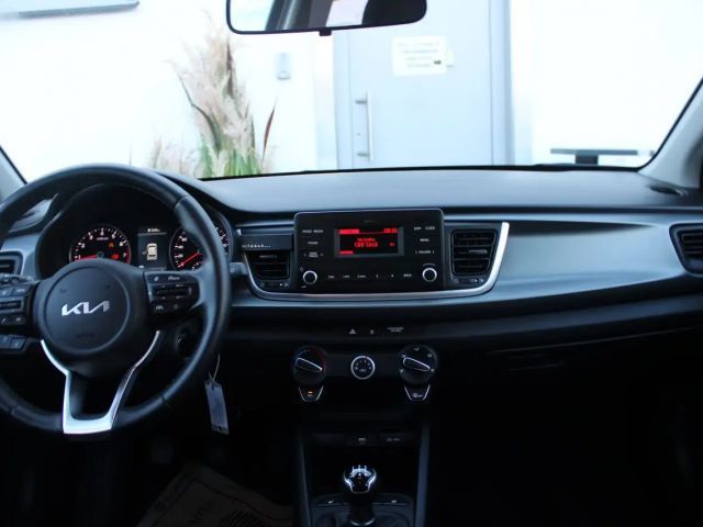 Kia Rio Titan