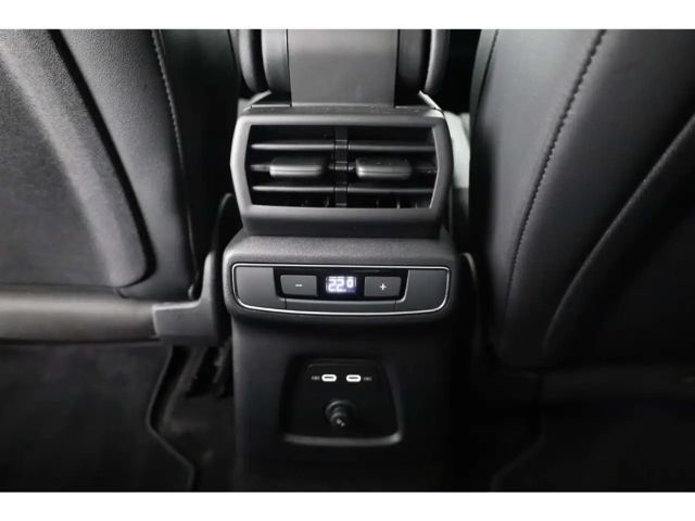 Audi Q4 e-tron S-Line