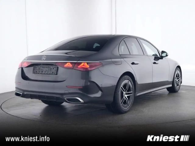Mercedes-Benz E 200 AMG Line Sedan