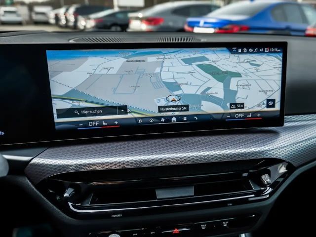 BMW 320 320i M-Sport Sedan