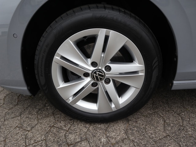 Volkswagen Golf 1.0 TSI