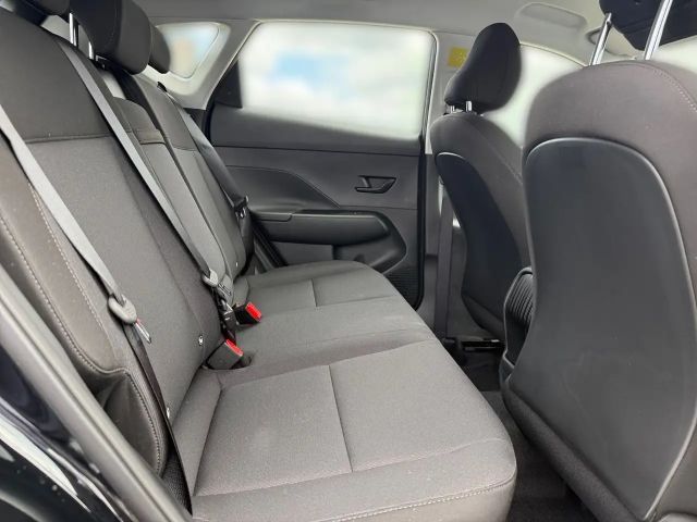 Hyundai Kona 2WD Select