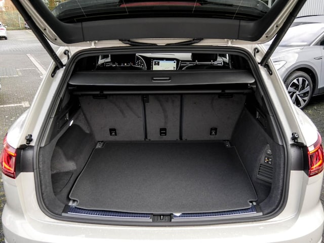 Volkswagen Touareg Touareg V6 TDI R-LINE ALLRADLENKUNG DYNAUDIO AHK