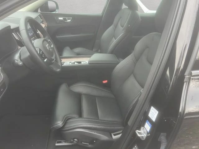 Volvo XC60 Dark Plus