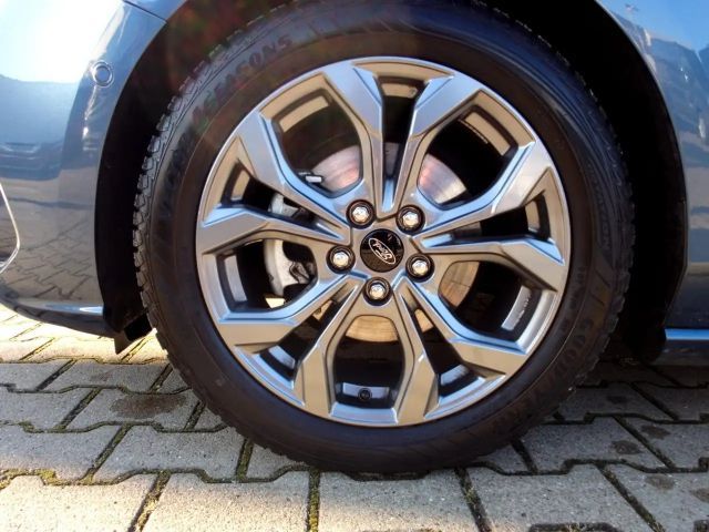 Ford Focus EcoBoost ST Line Wagon