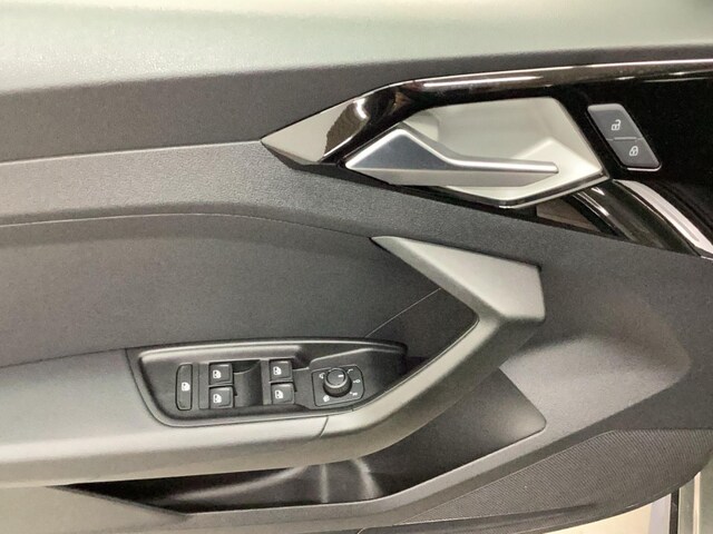 Audi A1 30 TFSI Allstreet S-Tronic