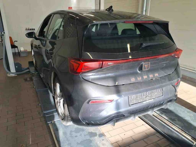 Cupra Born Born electric*NAVI*WÄRMEPUMPE*ACC*LED*18ZOLL*KAMERA*SHZ